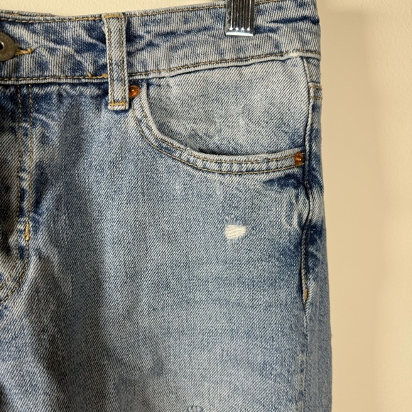 Bershka Slim Boyfriend Light Wash Distressed Jeans Size 2 - Picture 2 of 10